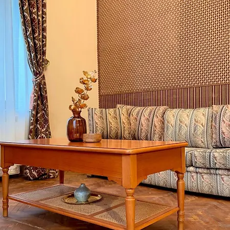 Elegance Through Time, Designed For Today - Calea Victoriei