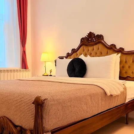 Elegance Through Time, Designed For Today - Calea Victoriei