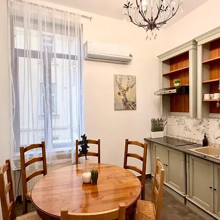 Apartment Elegance Through Time, Designed For Today - Calea Victoriei *