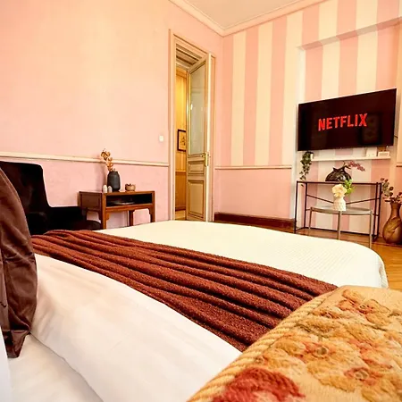 Elegance Through Time, Designed For Today - Calea Victoriei