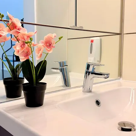 Elegance Through Time, Designed For Today - Calea Victoriei Apartament *